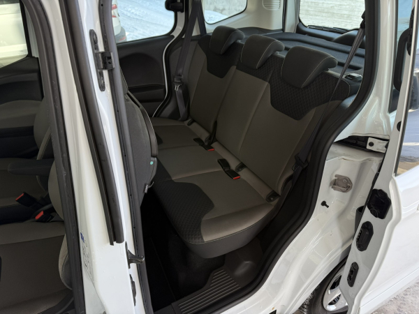 FORD TOURNEO COURIER / 1.5 / Duratorq TDCI DV5